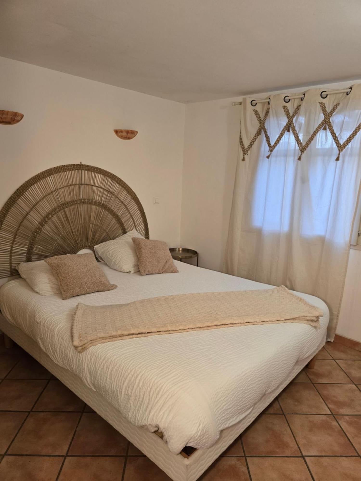 Le Mas Des Sagnes Saintes-Maries-de-la-Mer Quarto foto