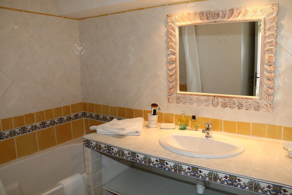 Le Mas Des Sagnes Saintes-Maries-de-la-Mer Quarto foto